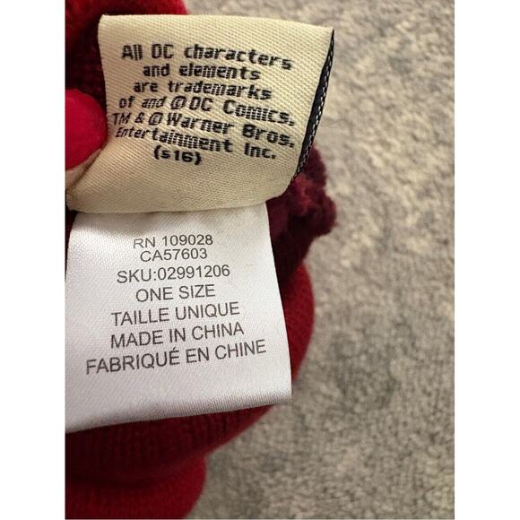 DC Comics The Flash Beanie Ombré Red Embroidered Logo Adult Size New - Picture 5 of 5